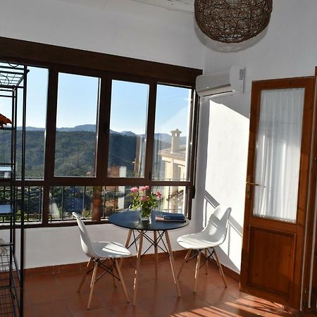 Apartamento Letur Luaran gambar