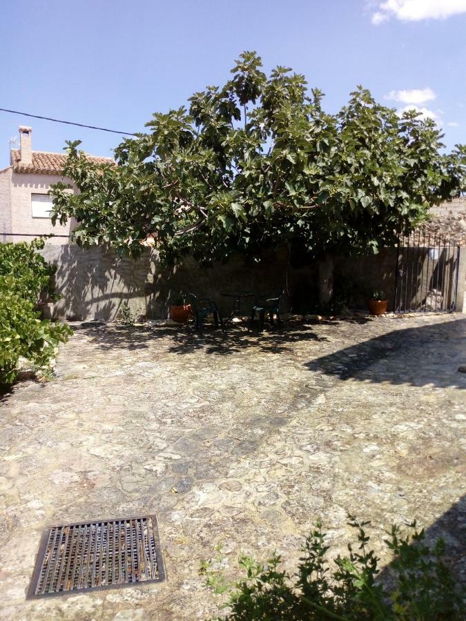 Apartamento Letur Luaran gambar